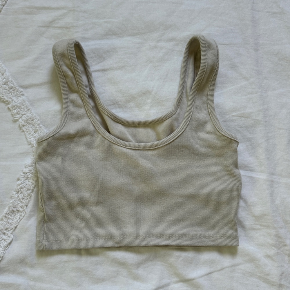 Signature Tan Cropped Tank - Picture 2 of 3